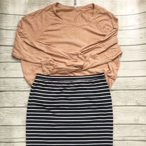 GAP pencil skirt navy/white striped -size small